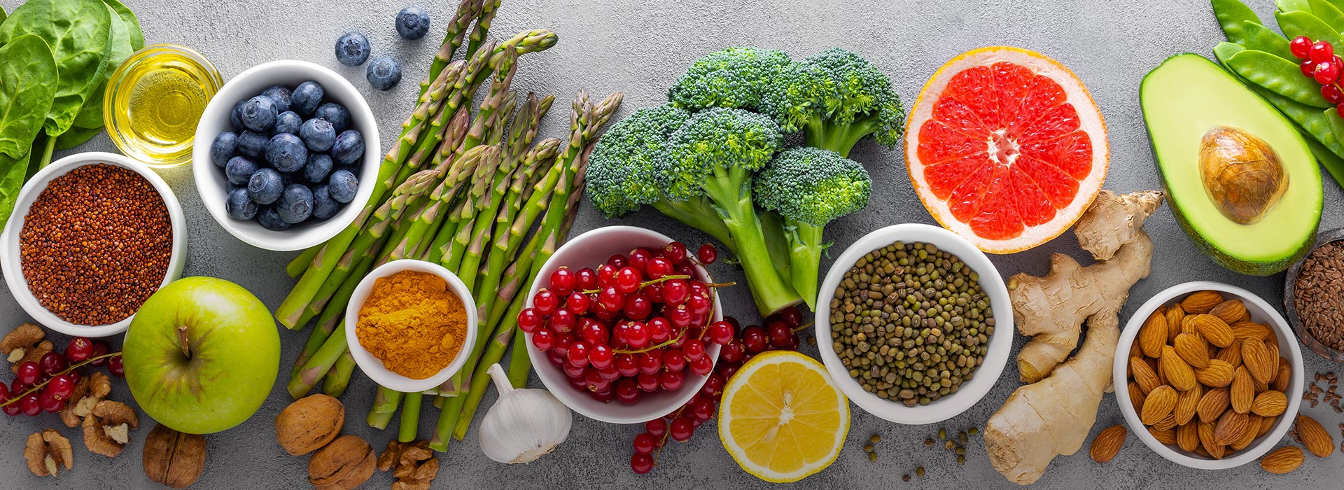 ¿Cuáles son los alimentos ricos en vitaminas y minerales?